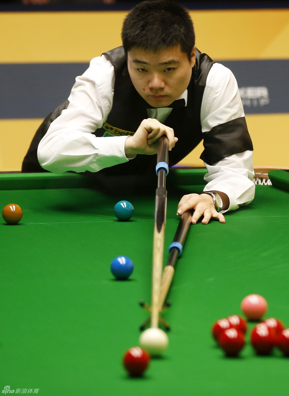 了球队的深 了球队的深